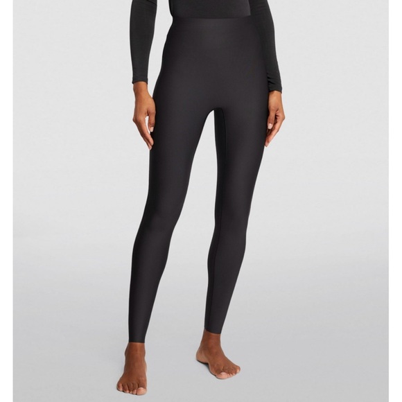 Skims Body Legging in Onyx Black Size Medium - Picture 1 of 8